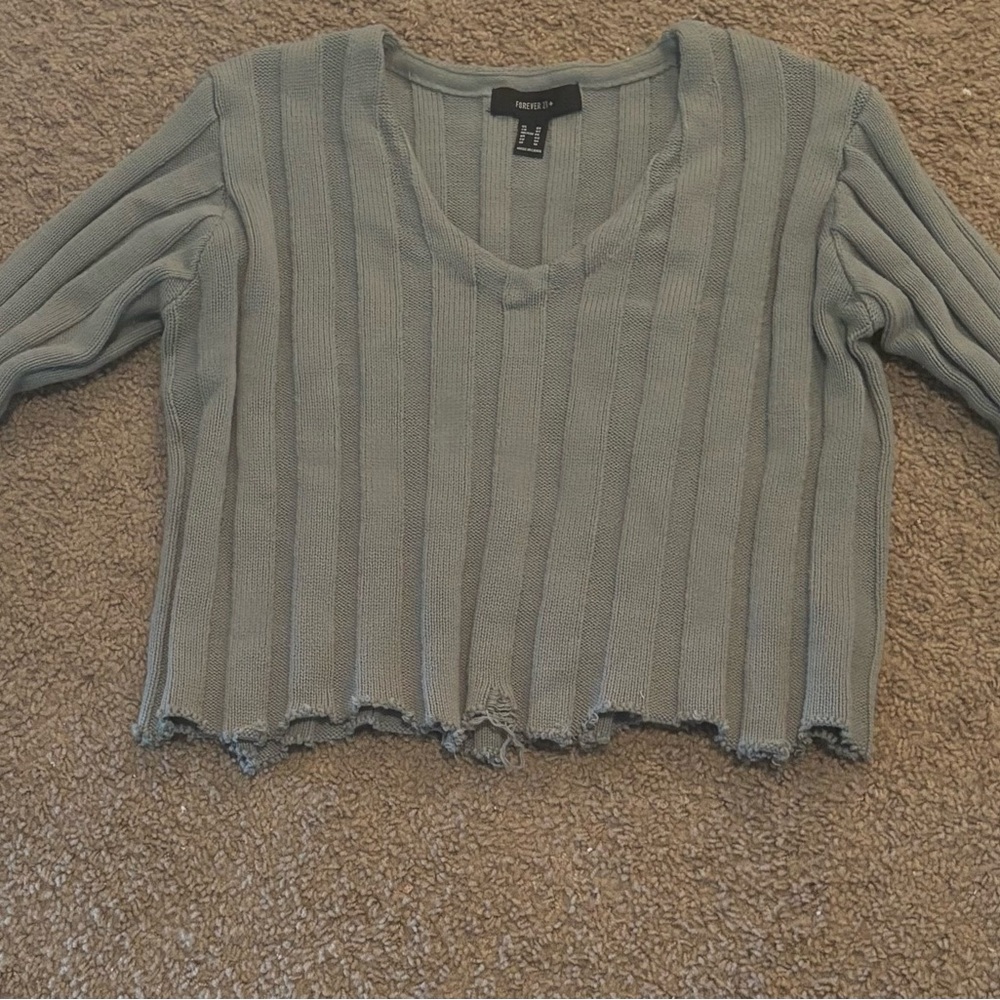 Forever 21 Gray Ribbed V-Neck Sweater